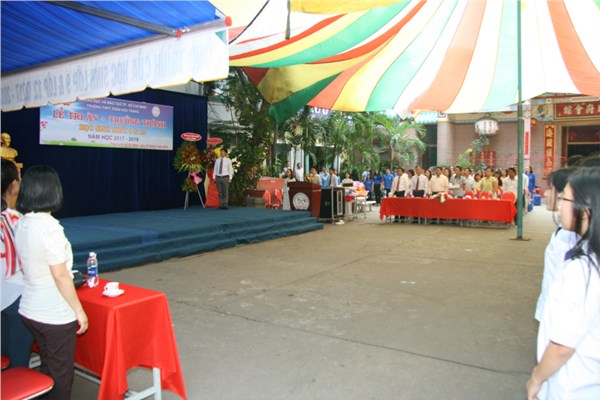 Lễ Tri ân và Trưởng thành học sinh khối 9 và khối 12 năm học 2017-2018